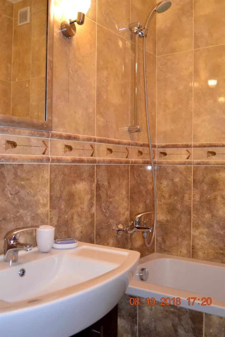 Sunny Apartment In The City Center Truskavets Dış mekan fotoğraf